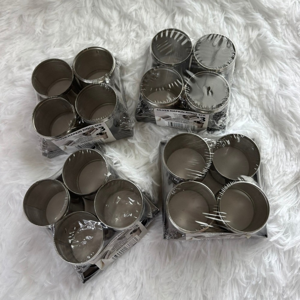 Old East Main Co Silver Metal Napkin Rings 16pc Set Modern Minimalist Decor New